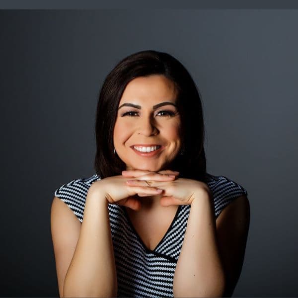 Angie Resendes